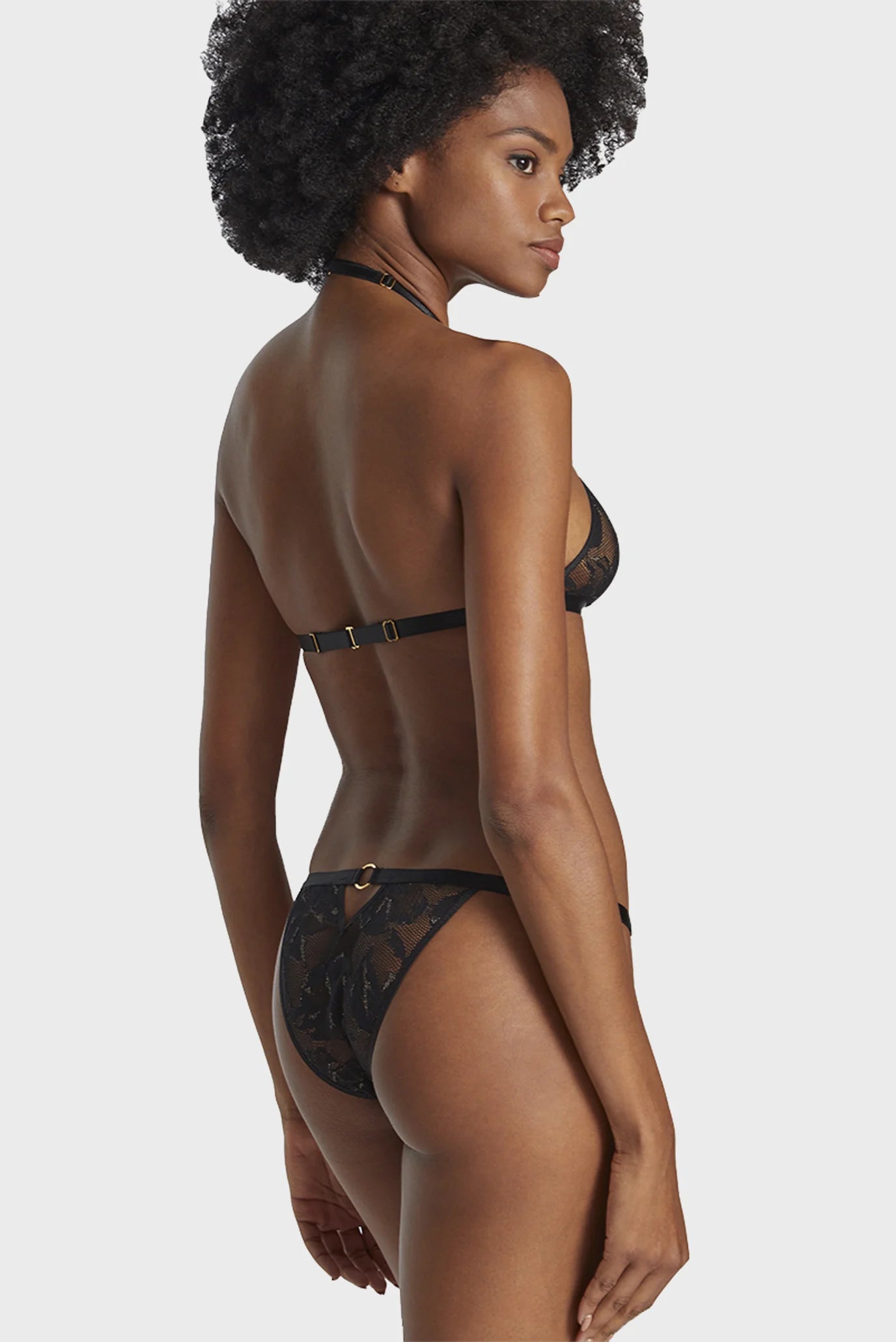 Boite à Désir Twist and Love Wireless Bralette and Brief Set